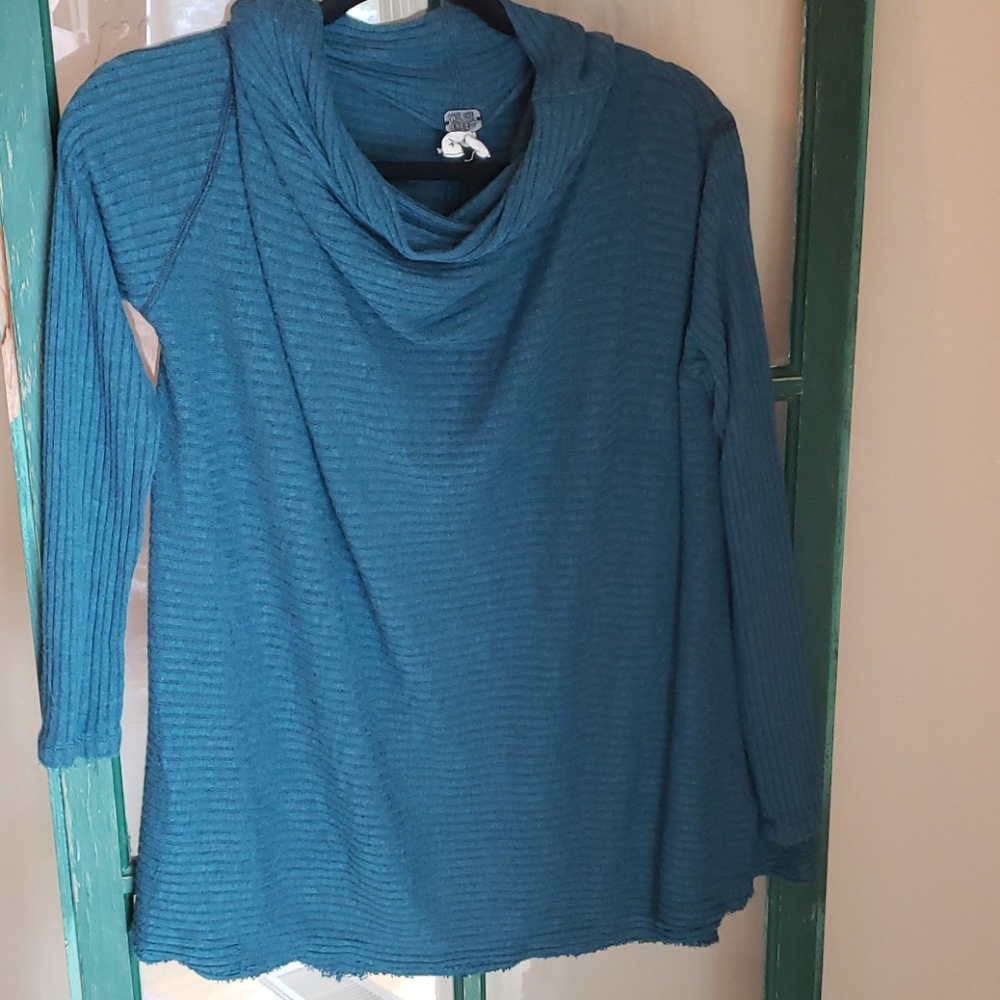 We the Free blue womens sweater w open back